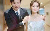 【震惊，闪婚年下总裁竟是首富大佬】82集短剧完整版在线观看不卡顿