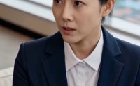 【35岁被裁后，老板跪求我回去】43集超燃短剧在线免费观看