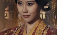 【母剑照霜白】60集短剧资源，在线观看无需会员