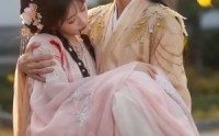 【仙子转世成炮灰，全家靠我心声逆天改命】71集短剧在线畅快观看