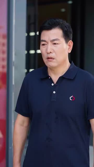 再回首闪婚老同学竟是首富（65集）热门短剧分享