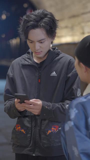 凤山行凤鸣孤月满星辰（65集） 热门短剧来袭