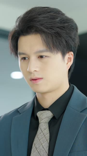 年薪百万后亲戚过继儿子给我（30集） 推荐热门短剧