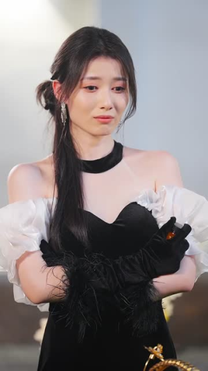 学姐请庇护(60集) 学姐请庇护(60集)第一季