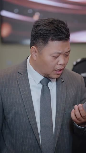 装穷被丢进恋爱盲盒后(71集) 装穷被丢进恋爱盲盒后(71集)短剧分享剧集