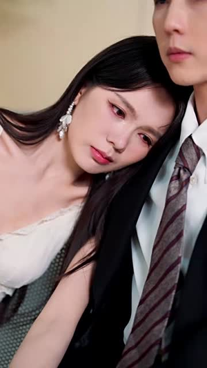 看飞絮吹乱烟雨（60集）热播短剧重燃