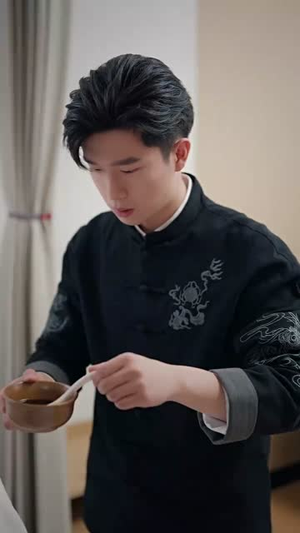 续春（70集）上热门短剧