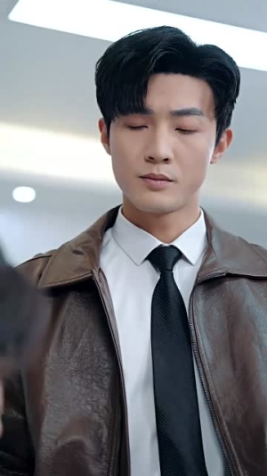 神瞳觉醒，她点石成金（70集）口碑爆棚免费看