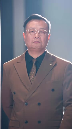 天眼鉴宝：从东莞保安开始逆袭（97集）精彩不断免费看