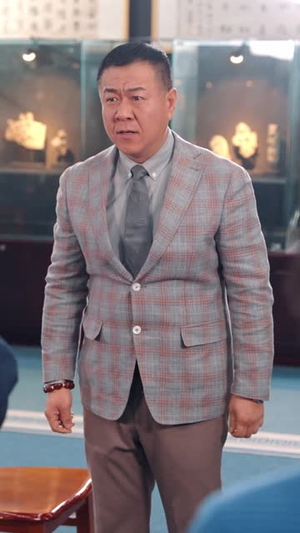 拒当接盘侠：重生鉴宝赚疯了（70集）推荐热门短剧