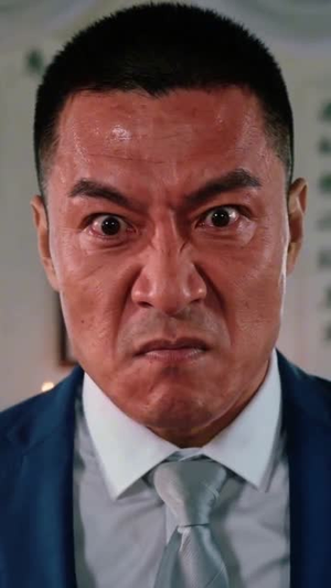 奋斗九零:逆袭成首富(47集) 奋斗九零:逆袭成首富(47集)百万短剧抢先看