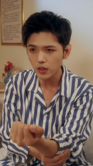 穿越1996,我成了我妈男闺蜜(61集) 穿越1996,我成了我妈男闺蜜(61集)海量资源免费看
