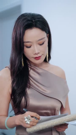 落魄的他逆天崛起(58集) 落魄的他逆天崛起(58集)看到大结局